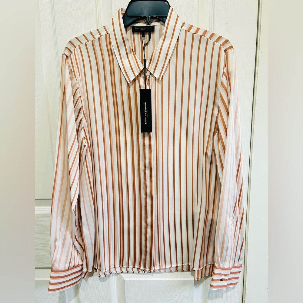 NWT DONNA KARAN blouse. Size Large